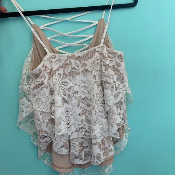 Express white lace tank top - Picture 3 of 4